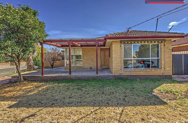 24 Elmhurst Road, Gladstone Park