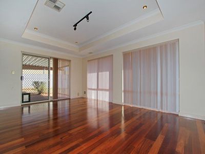 4 McGillivray Crescent, Somerville