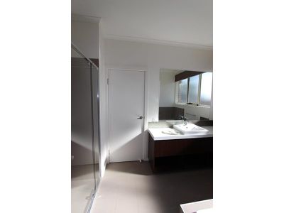 1 / 29 Leila Crescent, Bell Post Hill