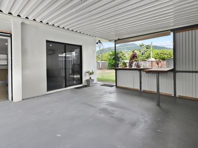 9 CONLAN CLOSE, Manoora