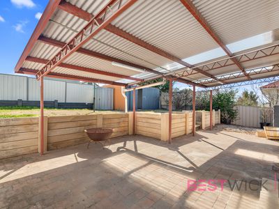 11 BEDDIE STREET, West Bathurst