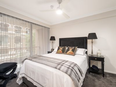 718 / 31-43 King Street, Sydney