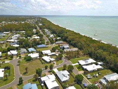 2 Wave Court, Toogoom