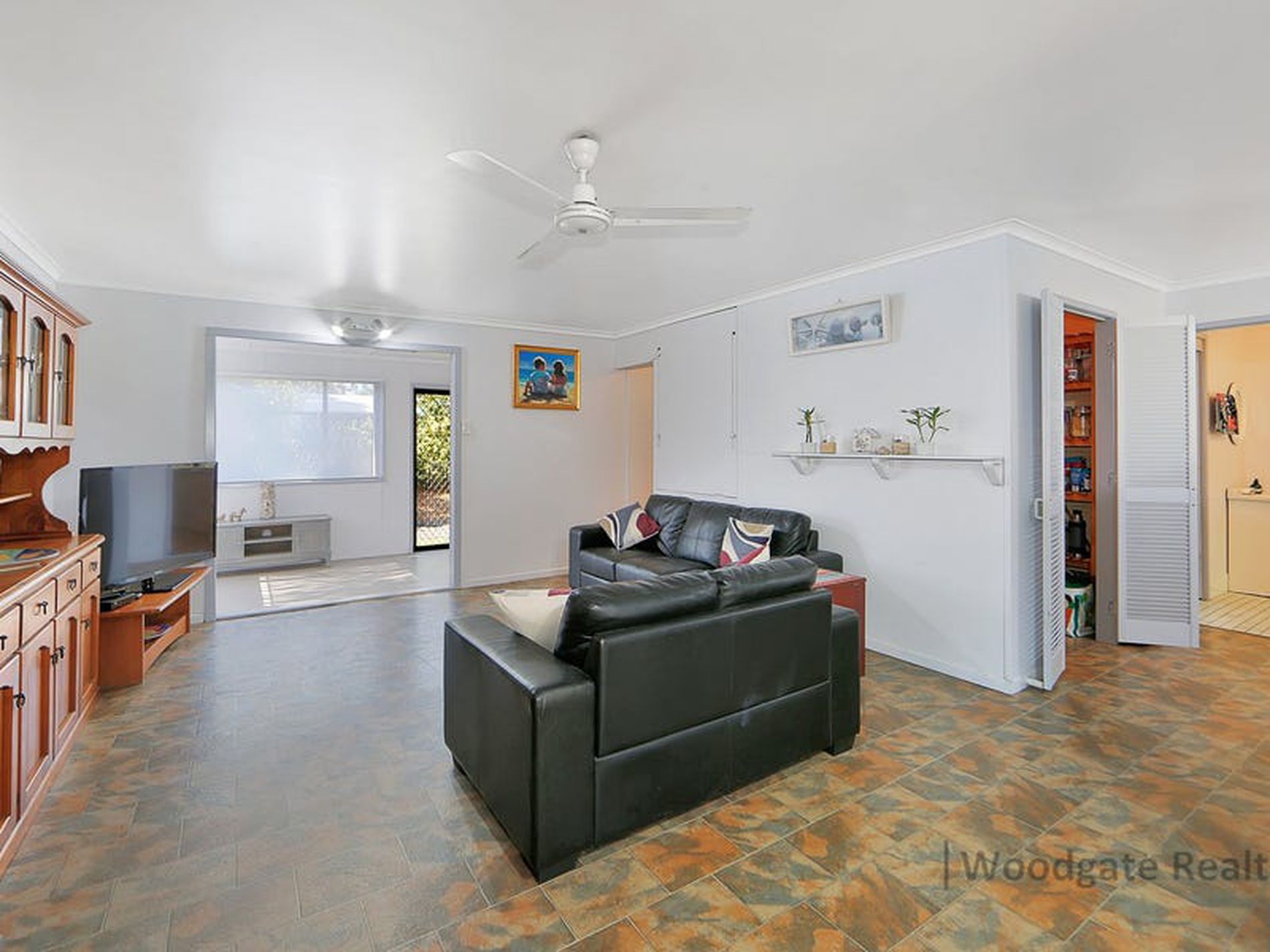 42 First Ave, Woodgate