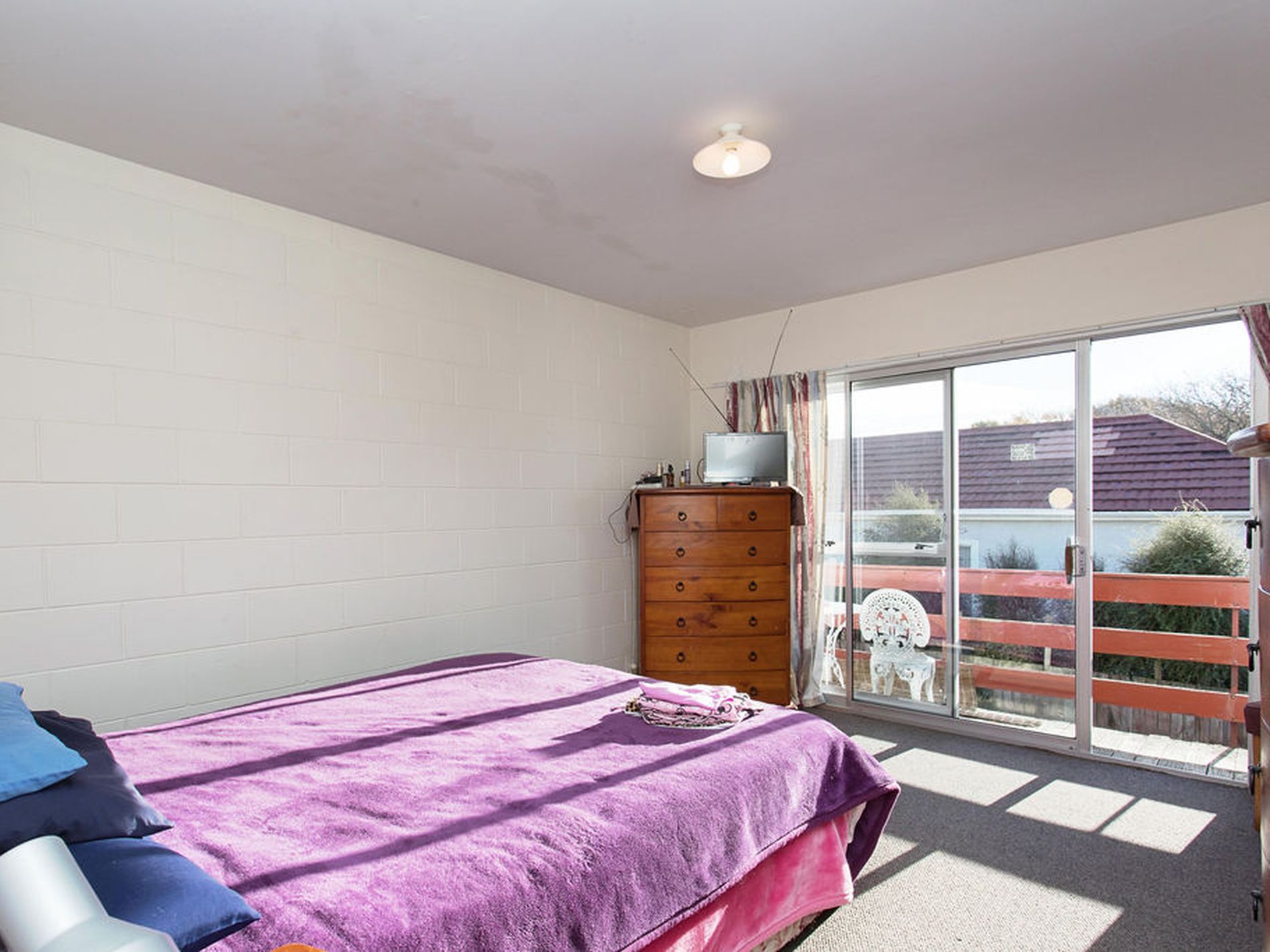 Unit 1,2 / 25 Vienna Street, Waltham