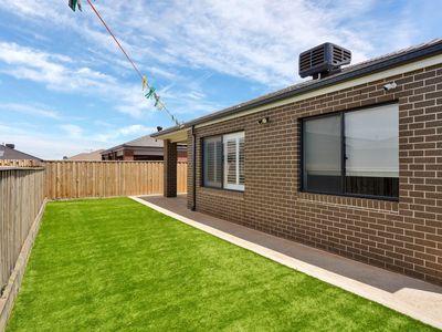 10 Allspice Street, Manor Lakes