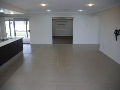3 Dingle Close, Kingaroy