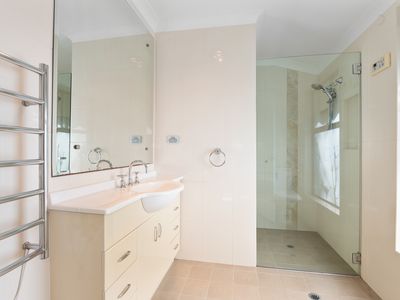 5 The Eyrie, Willetton