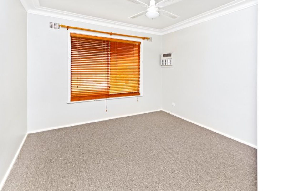12 Lock Avenue, Springfield