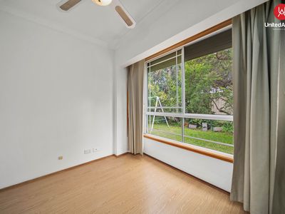 2 Albatross Avenue, Hinchinbrook