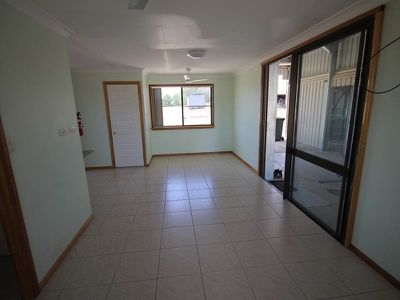 43 Creek Street, Pentland