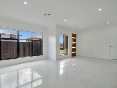 8 Myers Street, Riverstone