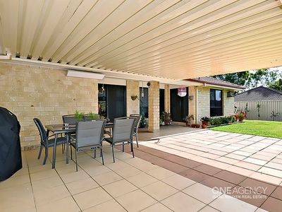 18 Dandenong St, Forest Lake