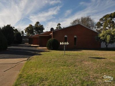 4 / 4 Forrest Crescent, Dubbo