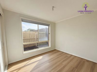 4 / 80-82 Linden Street, Altona Meadows