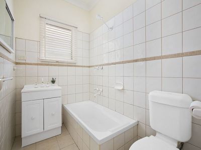 26 Ormond Road, Clayton