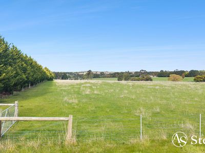 1405 & 1407 Riddell Road, Riddells Creek