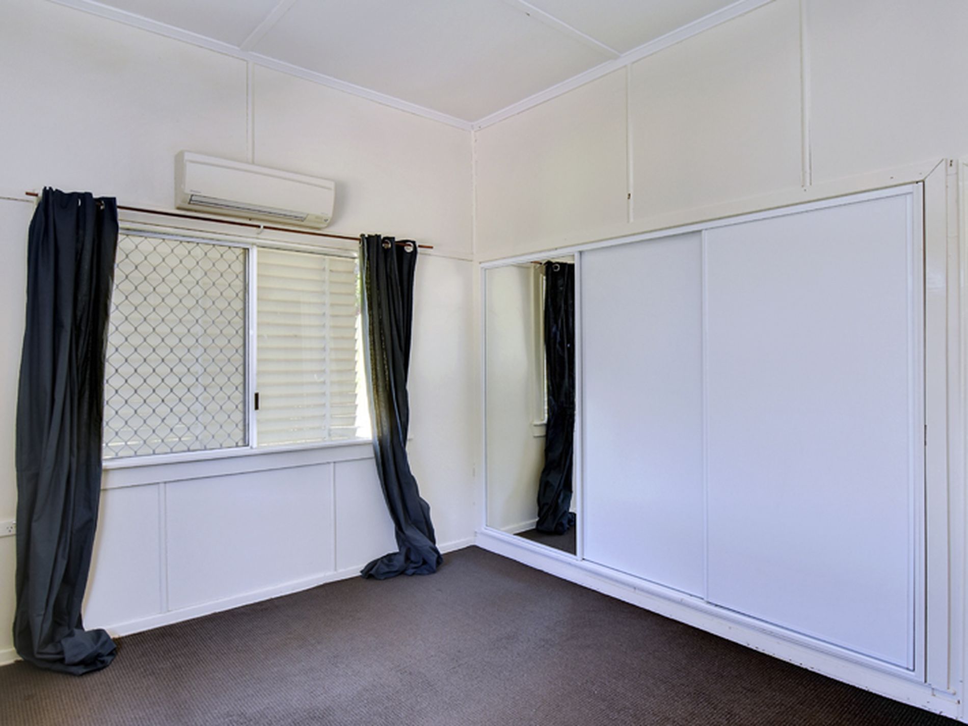 73 ACACIA STREET, Barcaldine