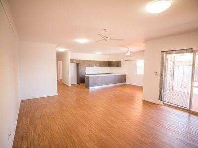 10 Homestead Ramble, Newman