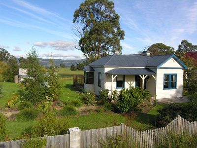 8239 Channel Highway, Cradoc