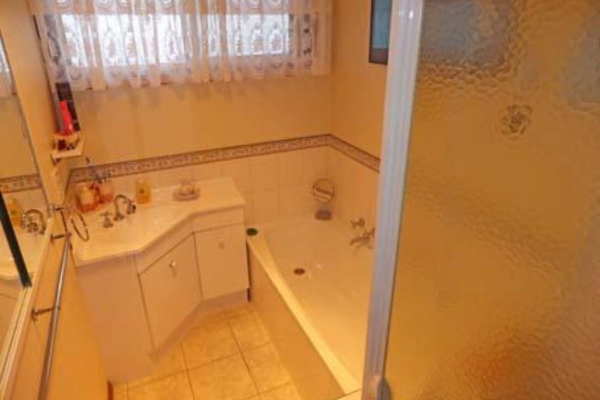 10 Underwood Grove, Kyabram