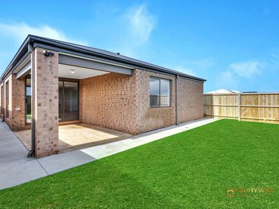 35 Ardsley Street, Manor Lakes