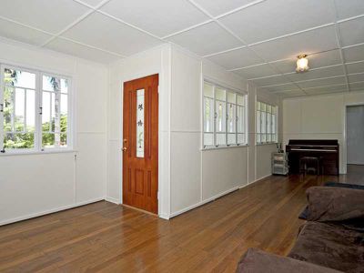 24 Downs Street, North Ipswich