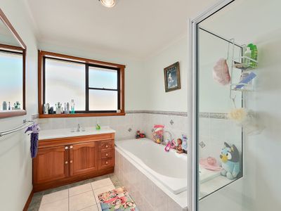 17 Moriarty Road, Latrobe