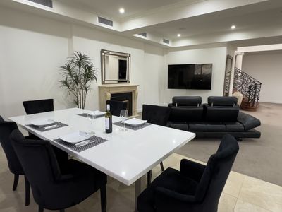 145 Barnes Boulevard, Horsham