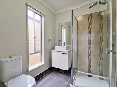 14 Beehive Drive, Williams Landing