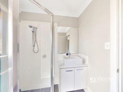 12 Glenshee Close, Dubbo