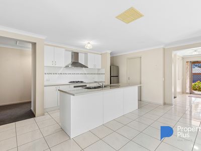 9 Irontree Close, Kangaroo Flat