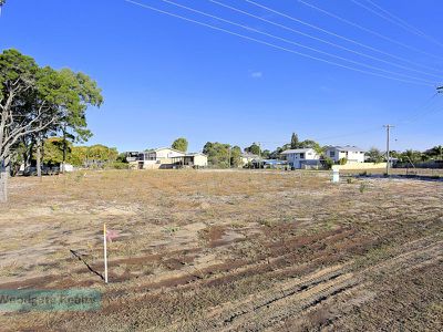 16 Oak Street, Woodgate