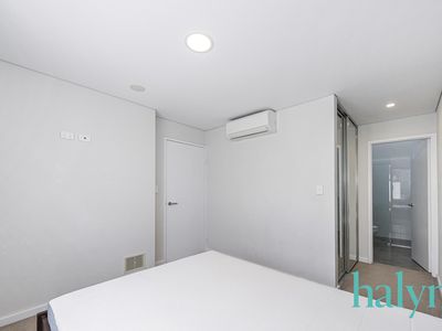 8 / 125 Fairway, Crawley