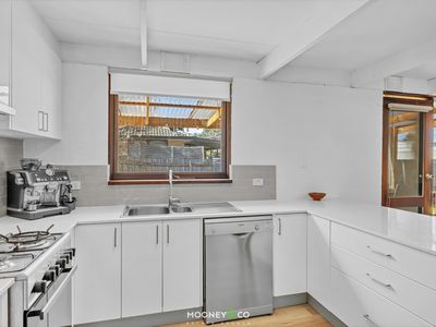 7 Halstead Court, Cranbourne