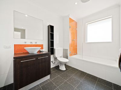 2 / 188 Labouchere Road, Como