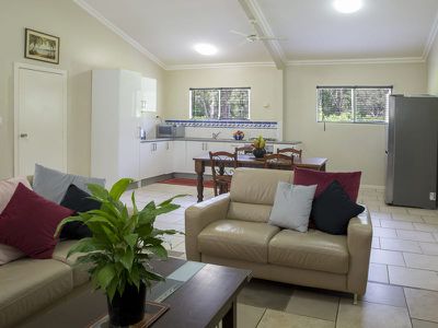 591 Bloomfield Road, Rossville