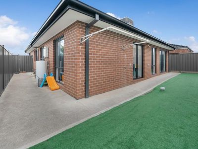 18 Nightfall Way, Tarneit
