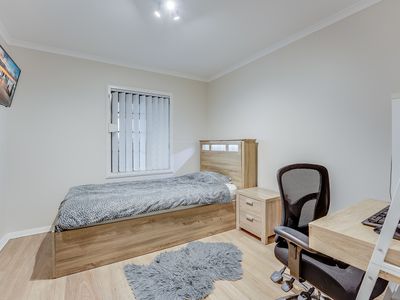 13 Carina Place, St Johns Park