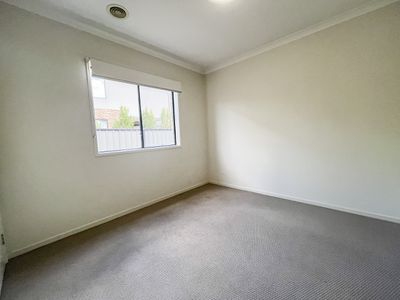 26 Lemon Myrtle Way, Craigieburn