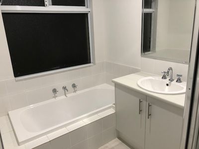 16 Thangoo Way, Golden Bay