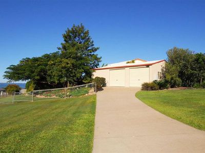 9 Cove Boulevard, River Heads
