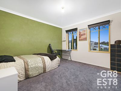 6 Royal Ct, Narre Warren South