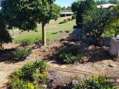 6 Neville Place, Kingaroy