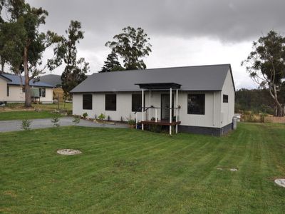 16 Emma Street, Cygnet