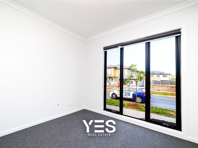 11 Sojourn Street, Clyde North