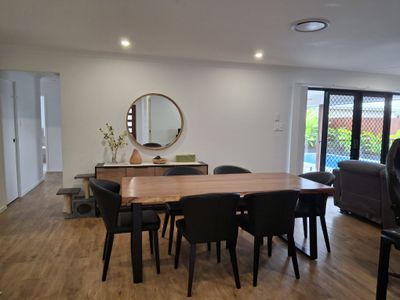 22 Coolamon Court , Urraween