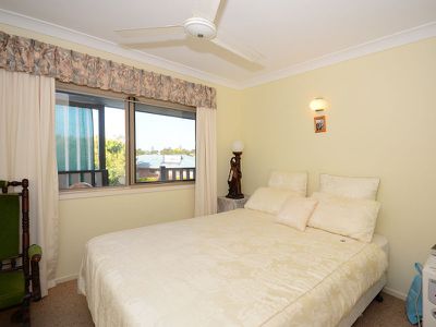 7 CORBET COURT, Pialba