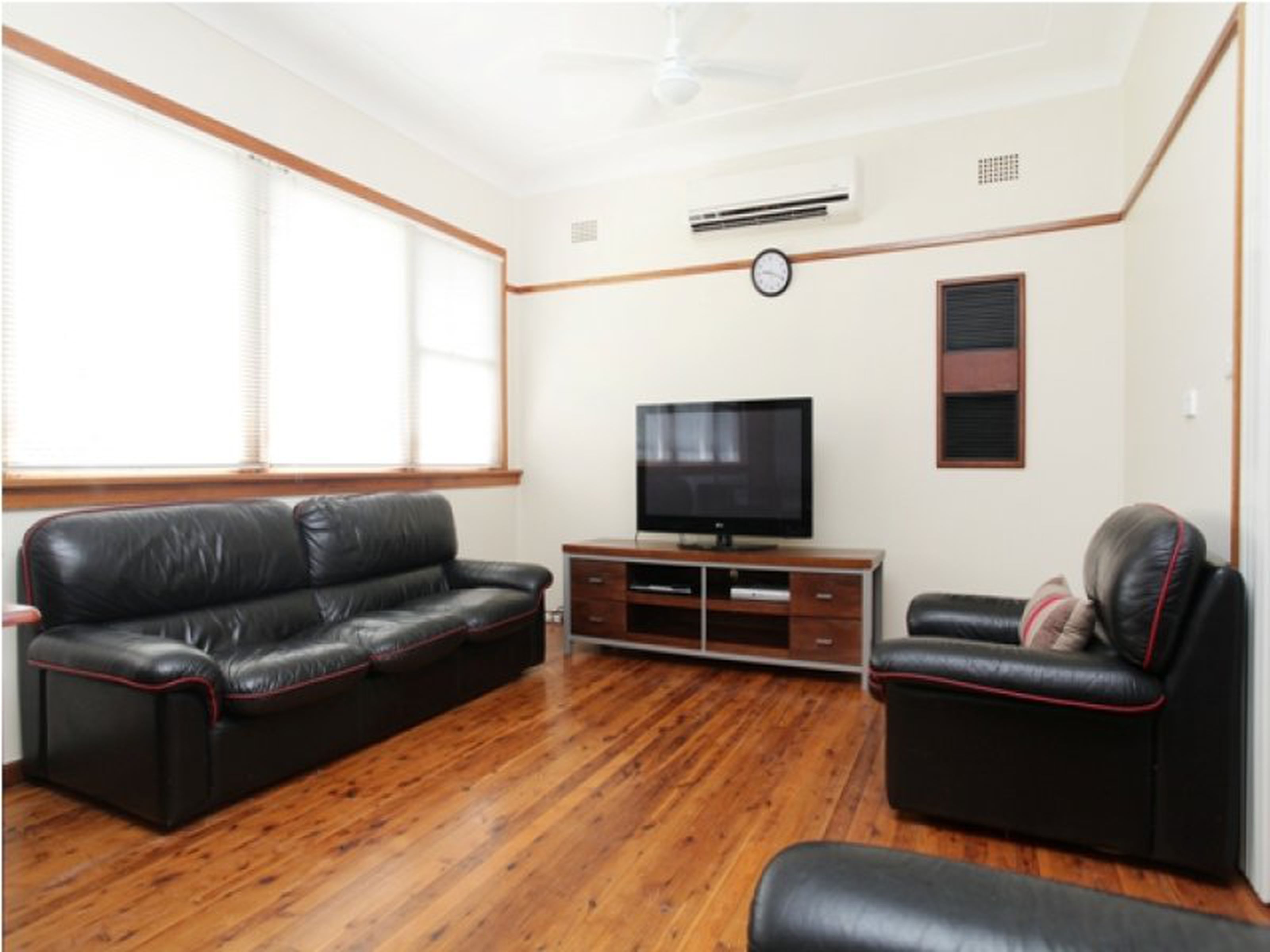 8 Jackson Road, LALOR PARK