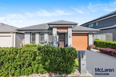 8 Arcadian Hills Crescent, COBBITTY, Cobbitty - Image 1